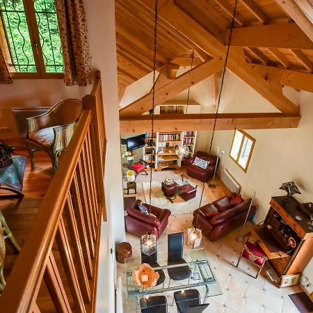 Maisons De Vacance - Auvergne 1 *