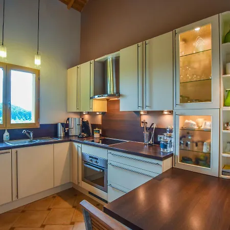 Maisons De Vacance - Auvergne 1 *